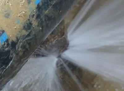 玛多卫生间测漏水施工步骤